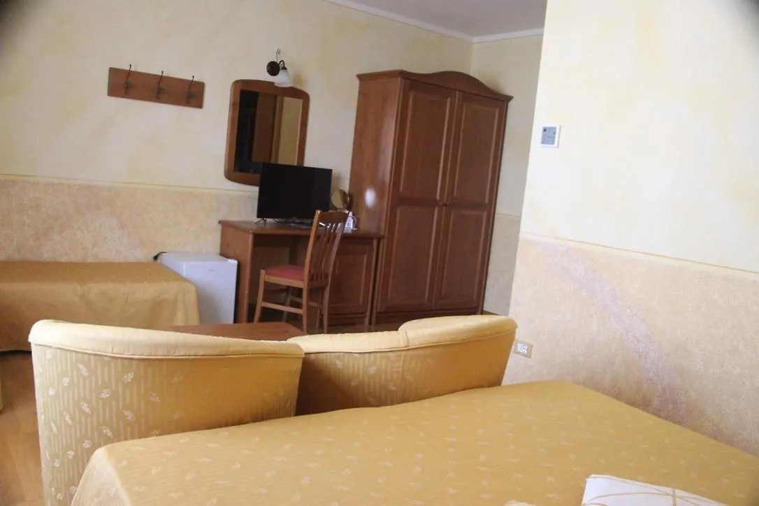 Hotel Albergo Sole San Zeno di Montagna