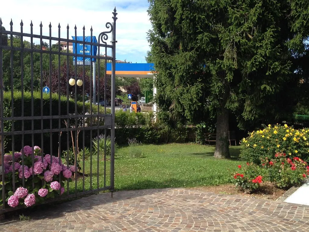 Albergo Sole San Zeno di Montagna Hotel