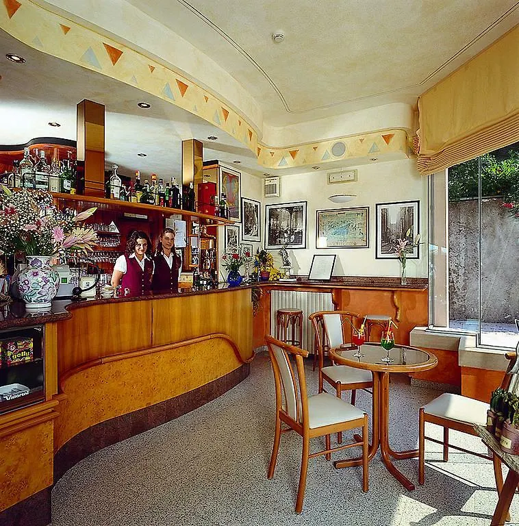 *** Hotel Albergo Sole San Zeno di Montagna Italien